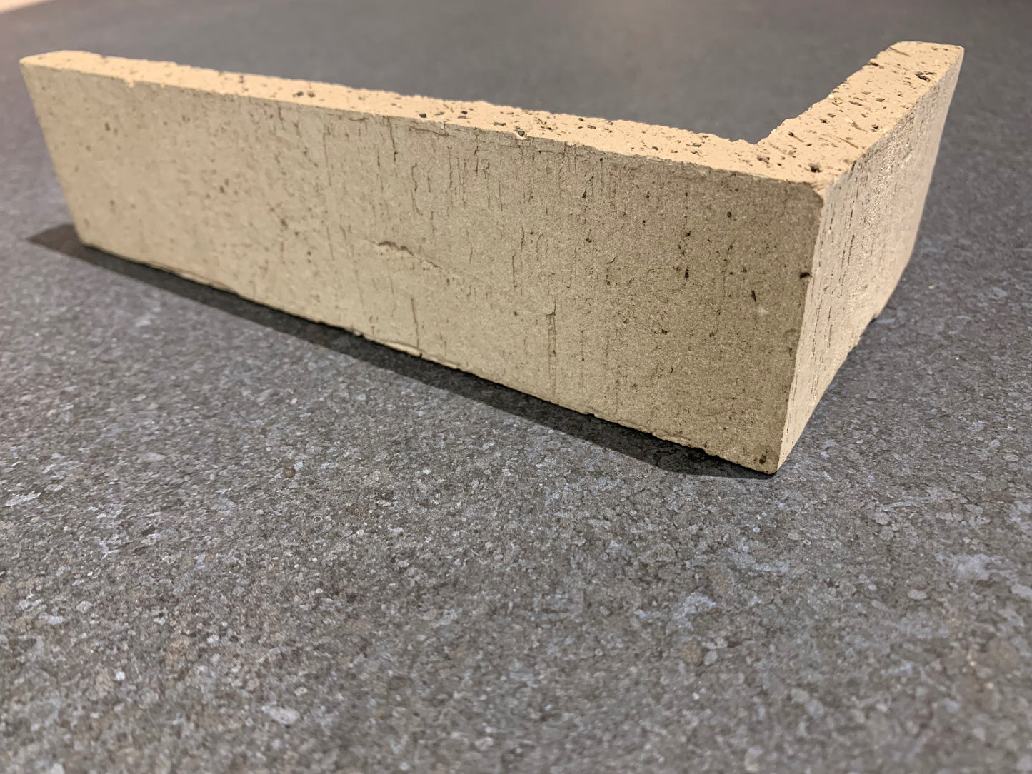 Alicante hoeksteenstrip NF